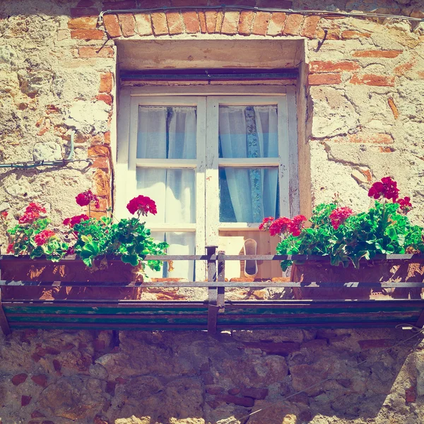 Ventana en Italia —  Fotos de Stock