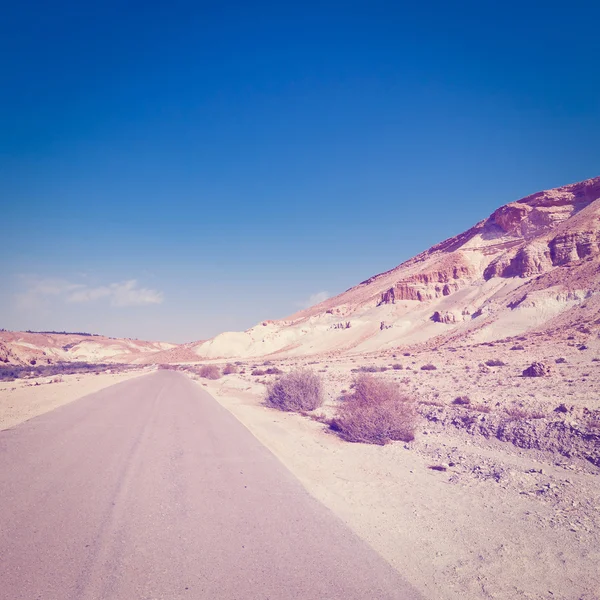 Estrada no deserto — Fotografia de Stock