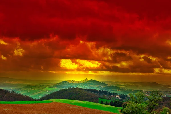 Toscana ao pôr-do-sol — Fotografia de Stock