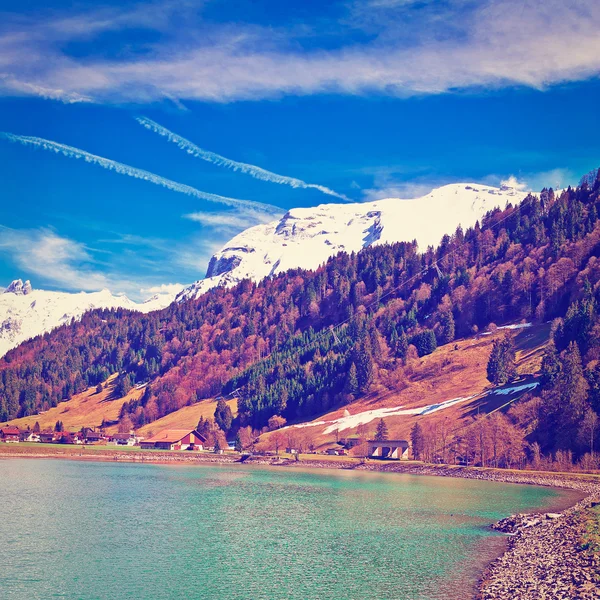 Lac de montagne en Suisse — Photo