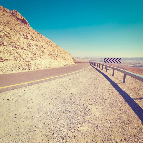 Estrada no deserto de Negev em Israel — Fotografia de Stock