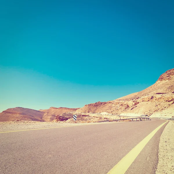 Estrada no deserto de Negev em Israel — Fotografia de Stock