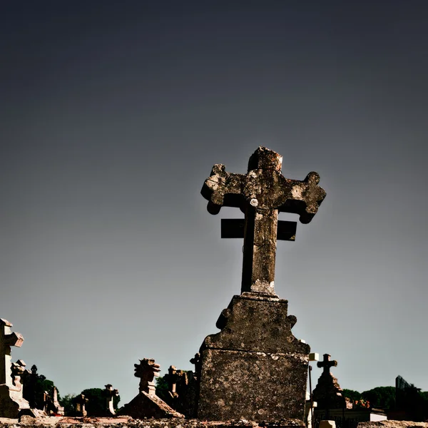 Französischer katholischer Friedhof — Stockfoto