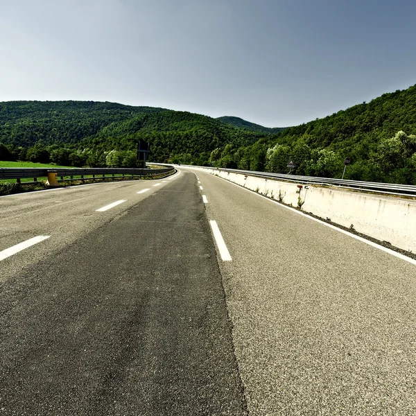 Motorväg i Toscana — Stockfoto