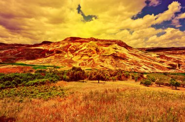 Sicilya eğimli tepeler 