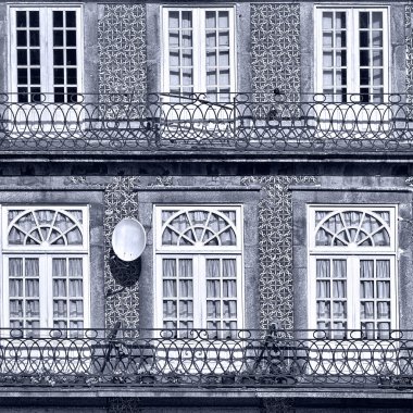 Windows Portekizce seramik ile dekore edilmiş