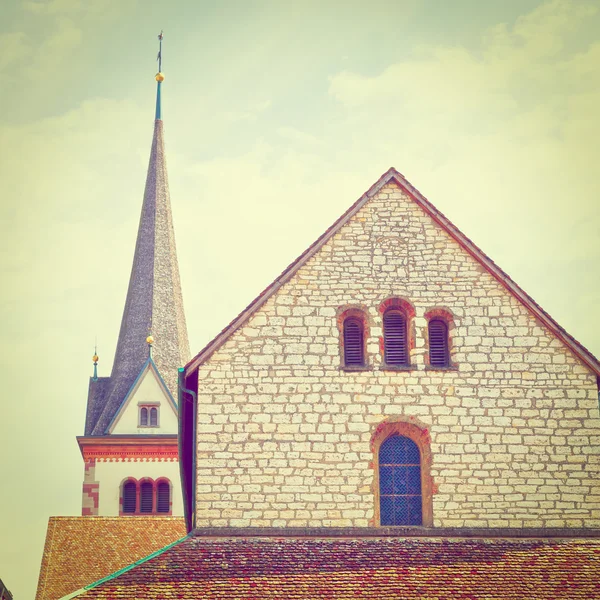 Kyrkan och klockstapeln — Stockfoto