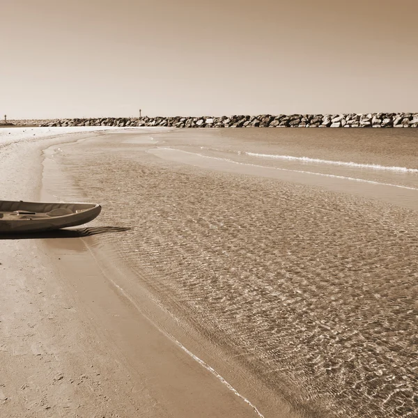 Schlauchboot aus Gummi — Stockfoto