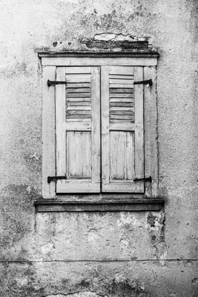 Janelas Italianas São Horizontes Novos Antigos Beleza Funcionalidade Desempenho Preto — Fotografia de Stock