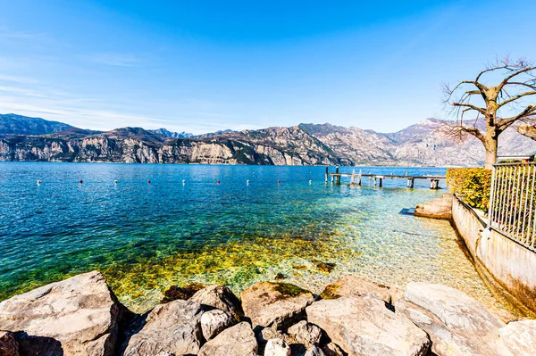 Övergiven Strand Gardasjön Italien Avsaknad Turism — Stockfoto