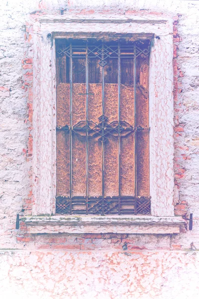 Italian Windows New Old Horizons Beauty Functionality Performance Faded Color — Stock Photo, Image