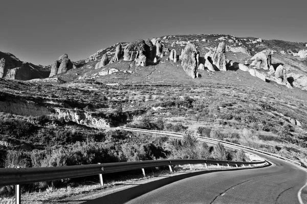 Winding Tarmac Road Rocky Canyon Spain Black White — Stock Photo, Image