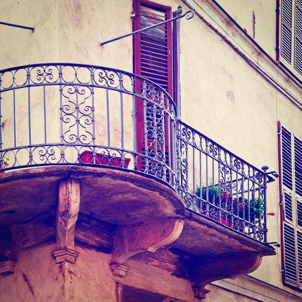 Gamla balkong — Stockfoto
