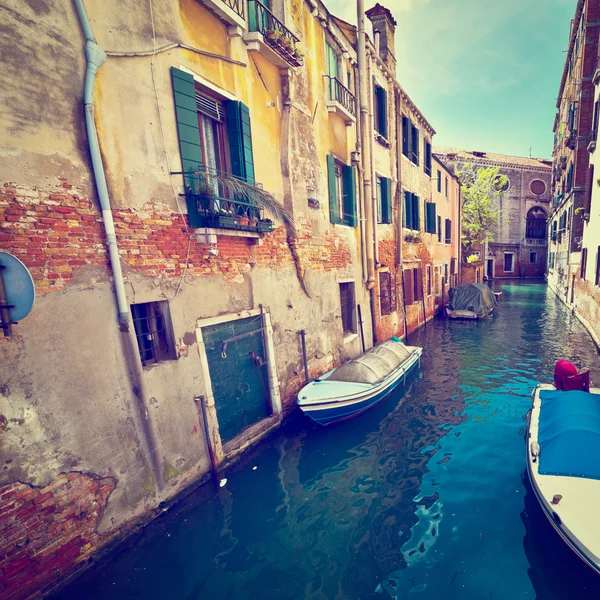 Narrow Canal — Stock Photo, Image