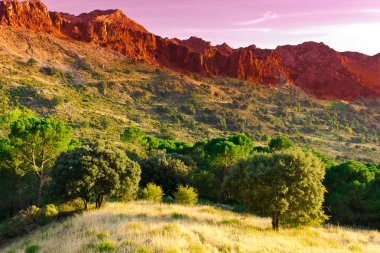 günbatımı, dağlar