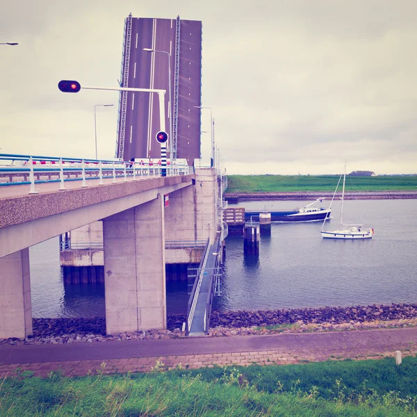 Most zwodzony — Zdjęcie stockowe