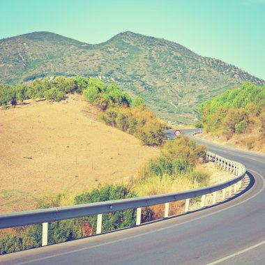 Asfalt yolu