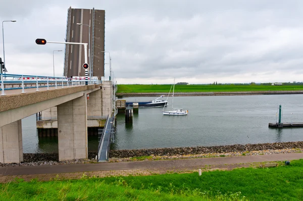 Zugbrücke — Stockfoto