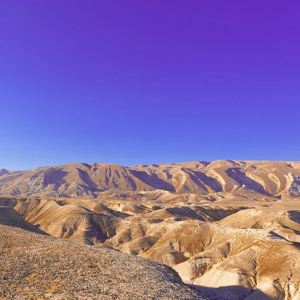 Rotsachtige heuvels — Stockfoto