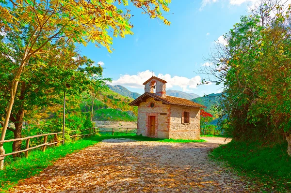 Igreja pequena — Fotografia de Stock