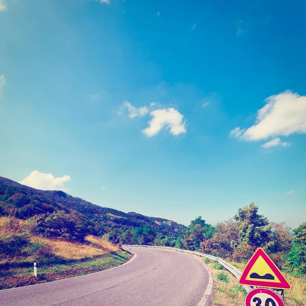 Estrada de asfalto — Fotografia de Stock