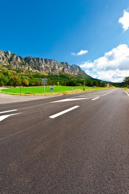 Kesişen yollar