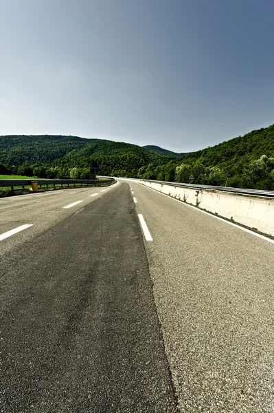 Autostrada we Włoszech — Zdjęcie stockowe