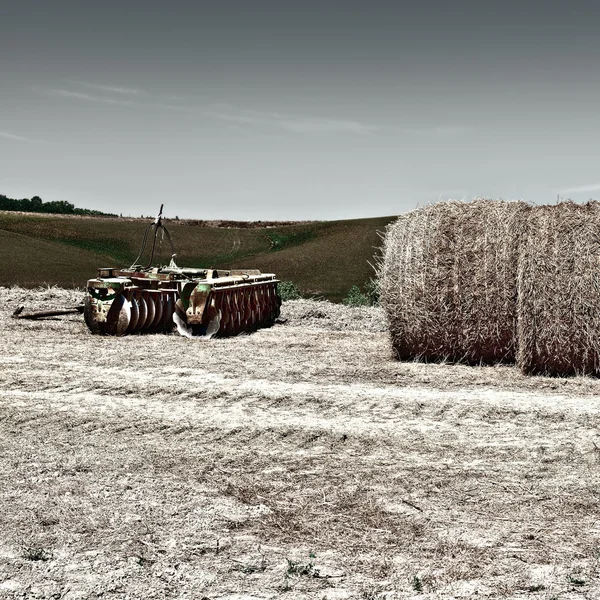 Harrow and Hay Bales — Stock Photo, Image