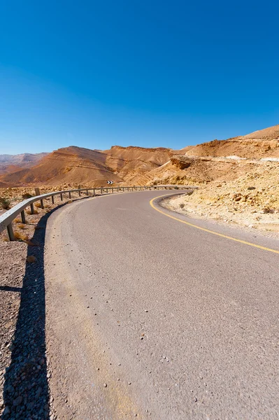 Camino en el desierto —  Fotos de Stock