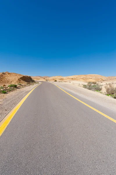 Straße im Sand — Stockfoto