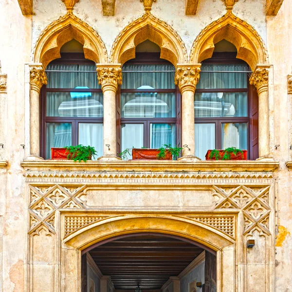 Window in Italy — Stock Photo, Image