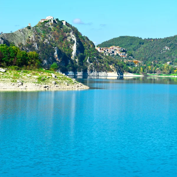 Lago em Itália — Fotografia de Stock
