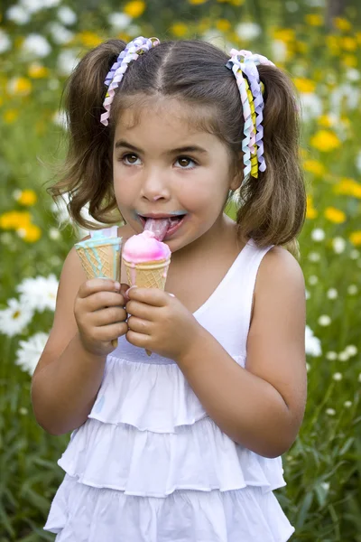 Girl with two ice cream — Stock Photo, Image