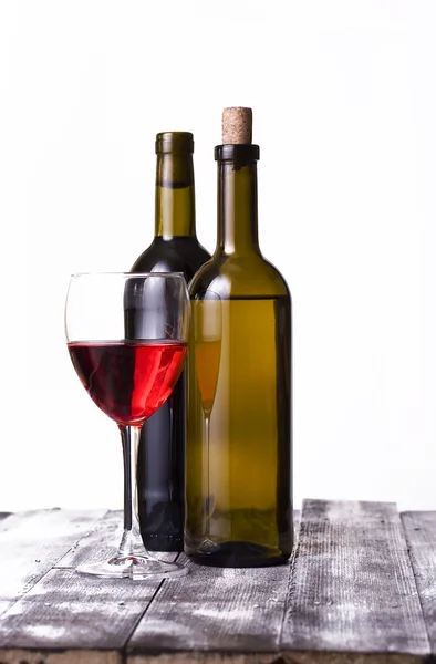 Vino blanco y tinto y copa de vino — Foto de Stock