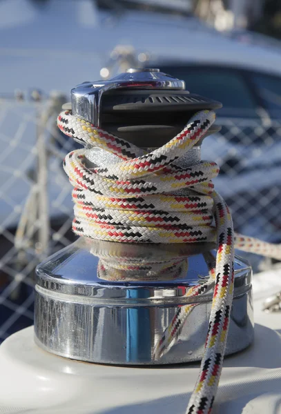 Winch with rope on the yacht — Stock Photo, Image