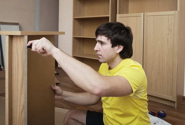 Assembling furniture — Stock Photo, Image