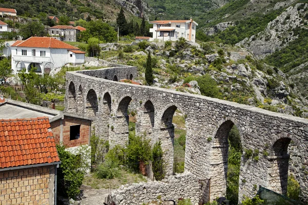 Akvedukten i gamla Bar, Montenegro — Stockfoto