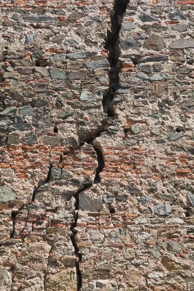 Pęknięty mur — Zdjęcie stockowe