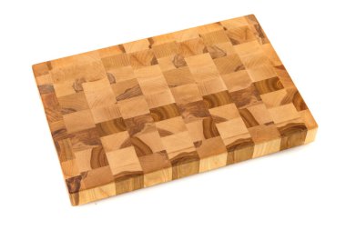 İzole edilmiş beyaz arkaplanda tahta kesme tahtası.