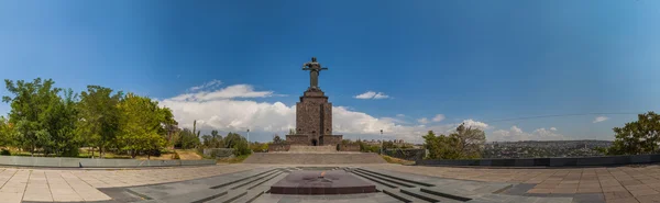 Pomnik matki Armenii — Zdjęcie stockowe