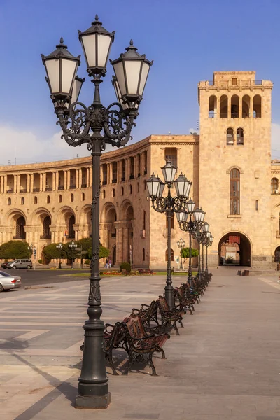 Hlavní náměstí ve městě Jerevanu — Stock fotografie