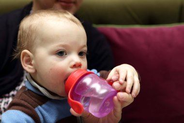 bebek içme suyu