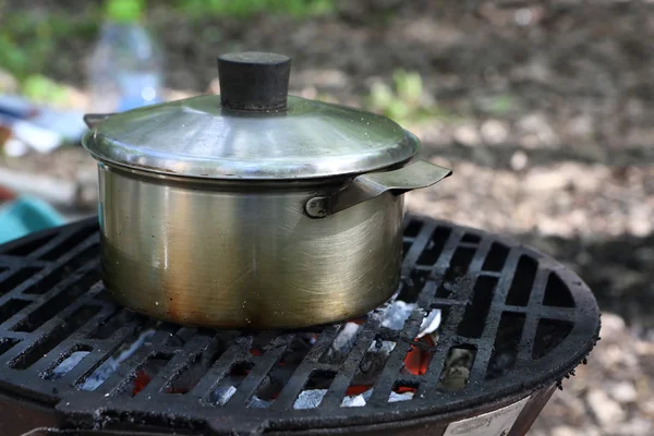 Boiling water in a saucepan — Stock Photo, Image