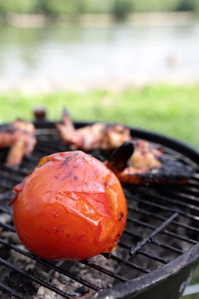 Rajčatový Pečeme na grilu — Stock fotografie