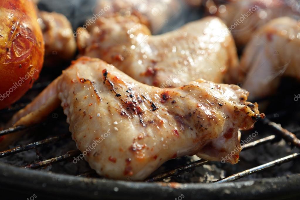 koken kip vleugels — stockfoto © achubykin #118540950