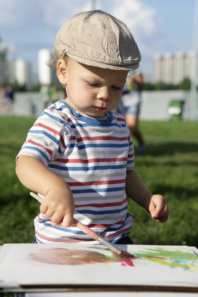 Småbarn ritning gouache — Stockfoto