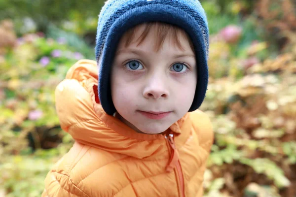 Portrait Child Autumn Park Russia — Stock Photo, Image