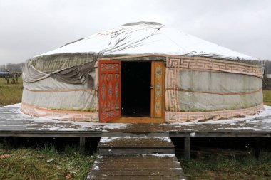 Rusya 'da bahar ayındaki Moğol yurdu manzarası