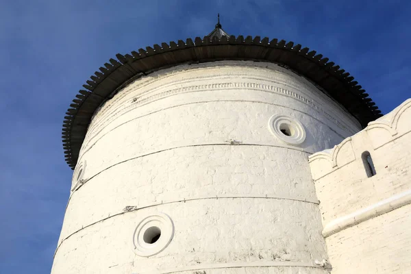 俄罗斯喀山克里姆林宫冬季无名圆塔的详细情况 — 图库照片