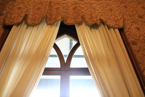Window Brown Curtains Old Palace — Stock Photo, Image